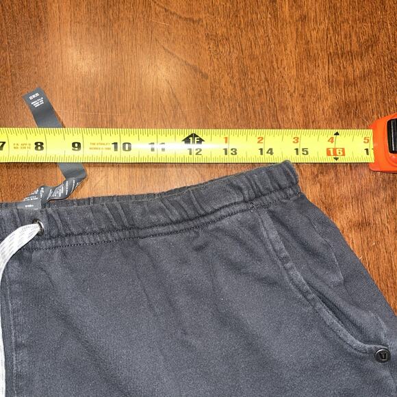 Vuori Shorts Womens XL Gray Sunnyside Drawstring 2” Casual Cotton - Picture 3 of 6